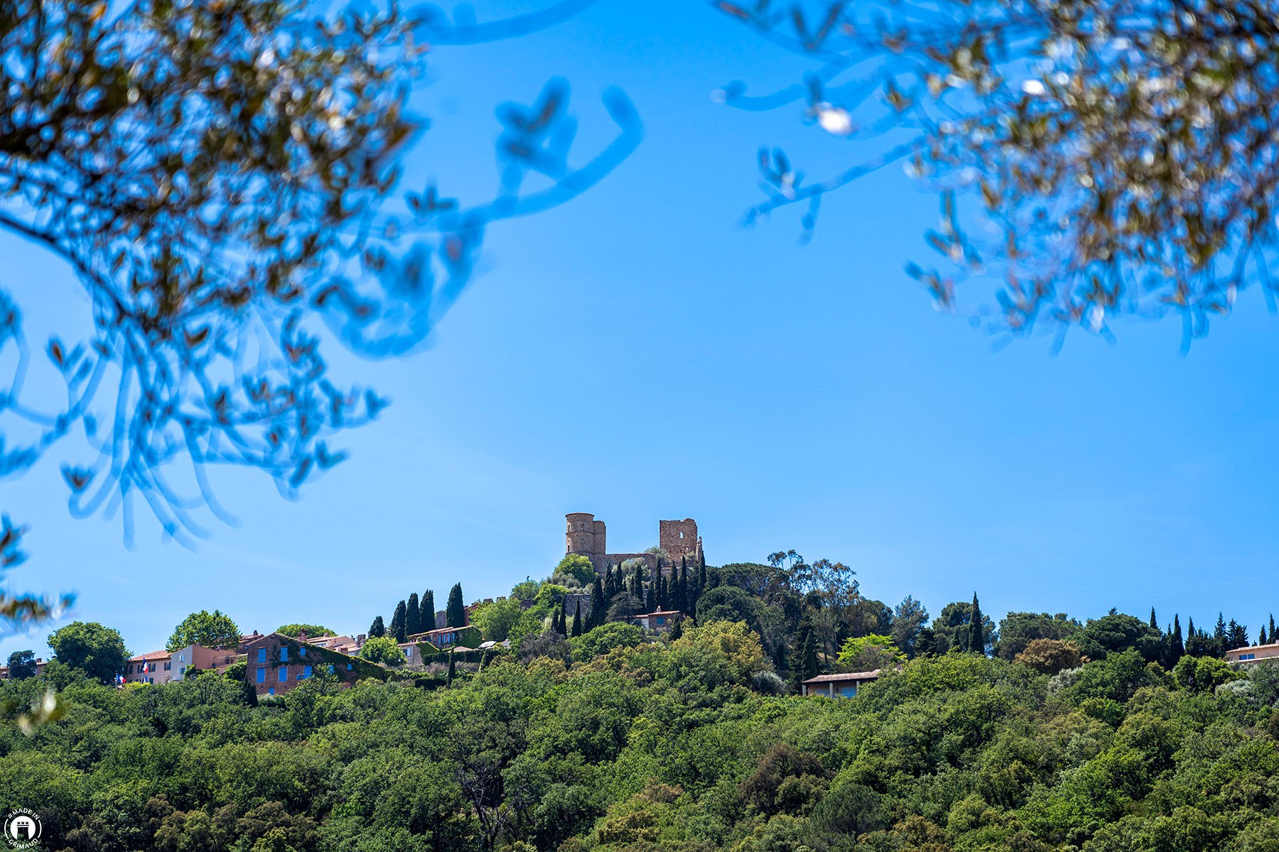 LE CHATEAU DE GRIMAUD